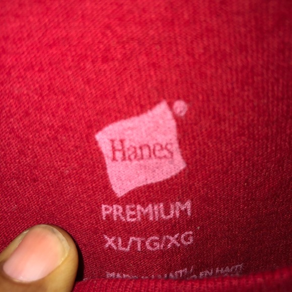 Men’s Red Hanes Tee - Picture 2 of 2